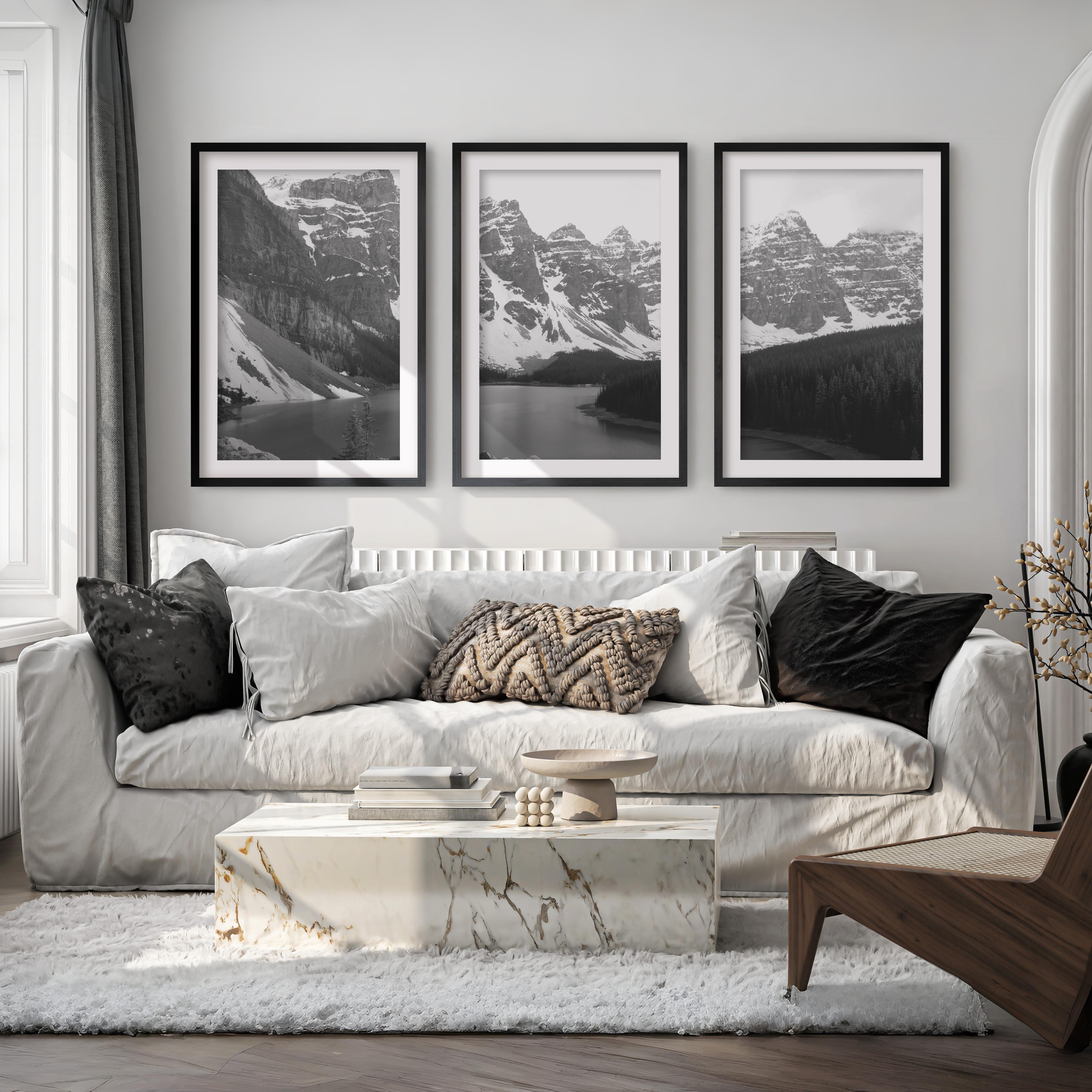 Glacier National Park – US Black White Mountain Lake Prints - Black Framed Poster with White Border - Artworksets