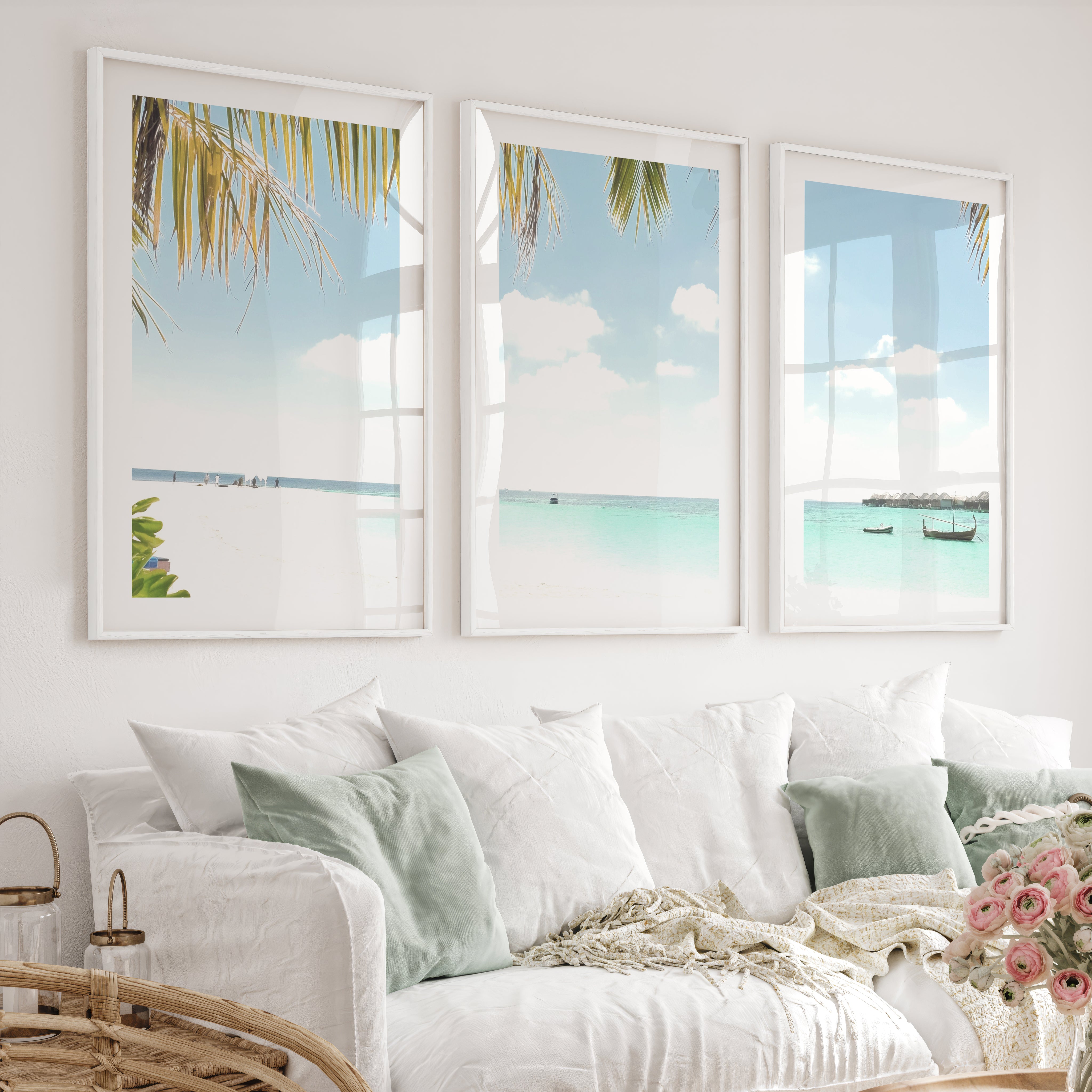 Palm Lagoon posters of the sea - White Framed Poster with White Border - Artworksets