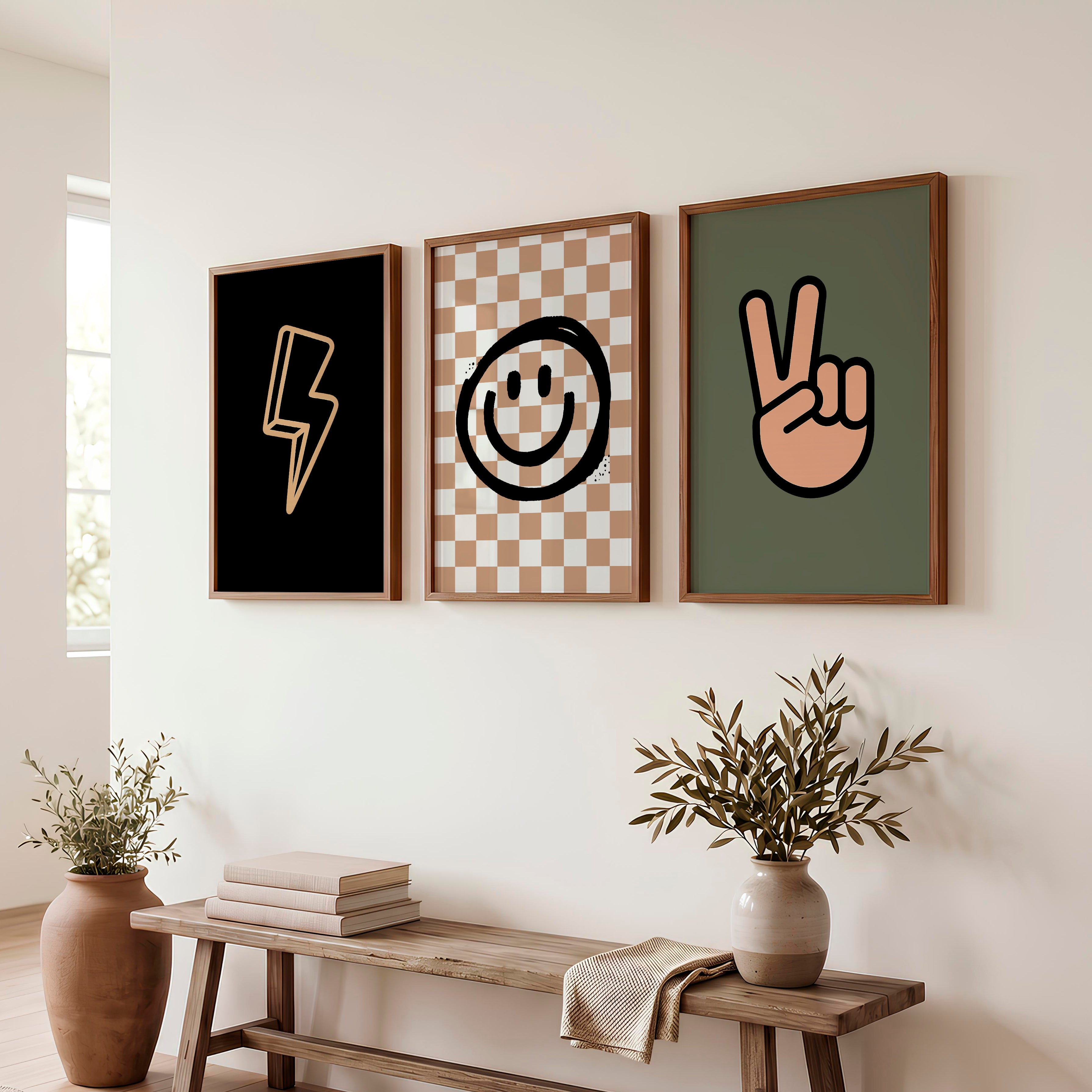 Smiley Peace Retro Room Posters - Dark Brown Framed Poster No Border - Artworksets
