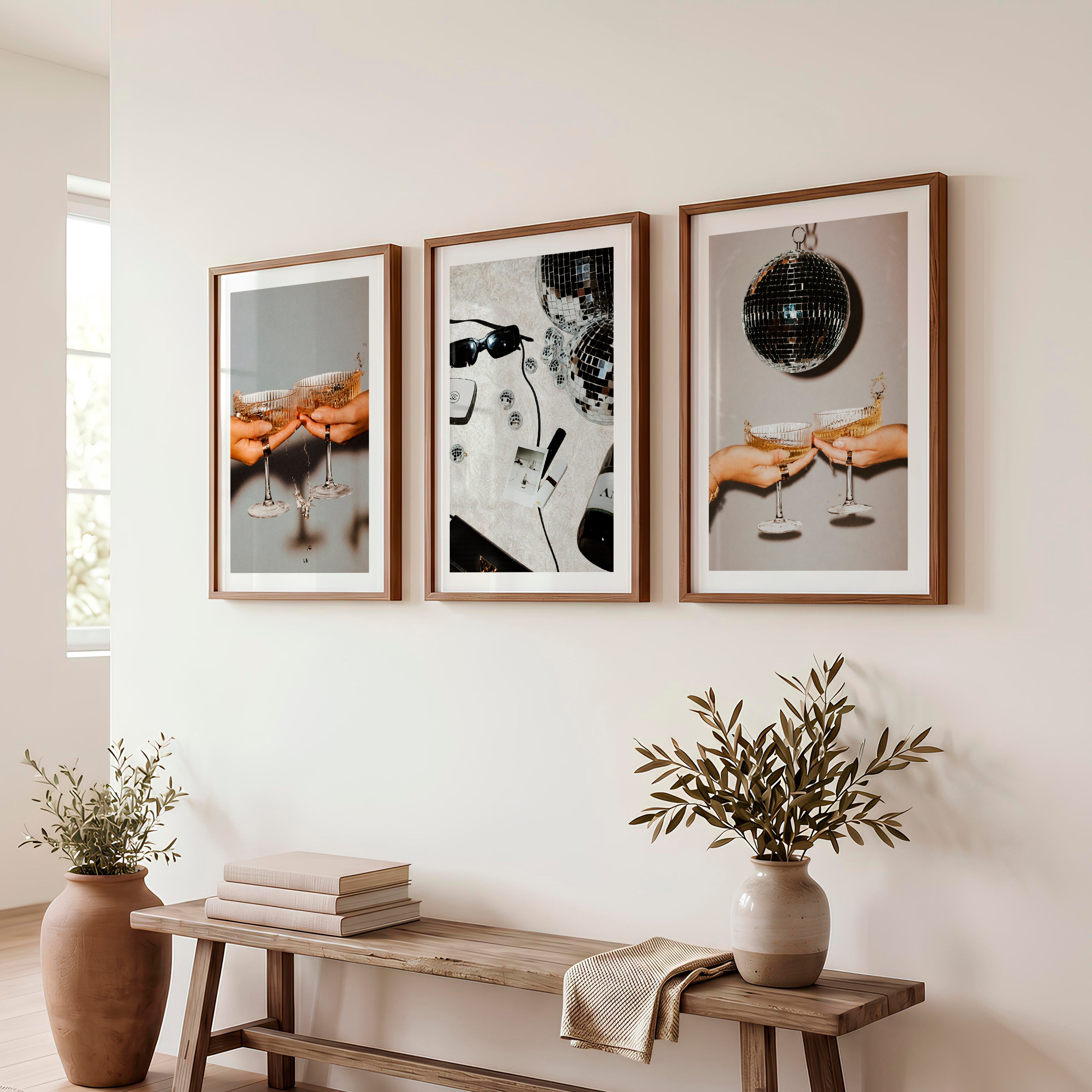 Disco Cocktail retro vintage posters - Dark Brown Framed Poster with White Border - Artworksets
