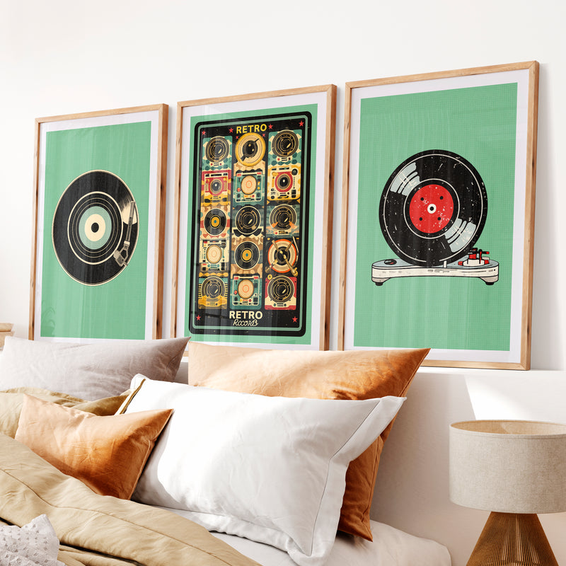 Record Player retro wall decor - Natural Wood Framed Poster No Border - Artworksets