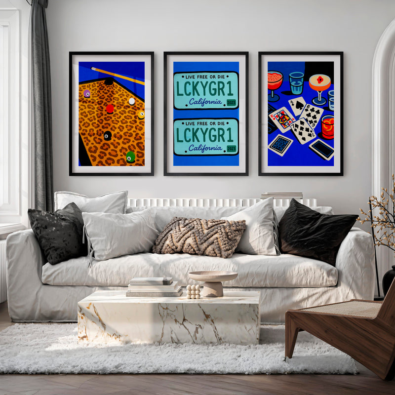 Pool Table and Cards Retro Wall Pictures Print - Black Framed Poster with White Border - Artworksets