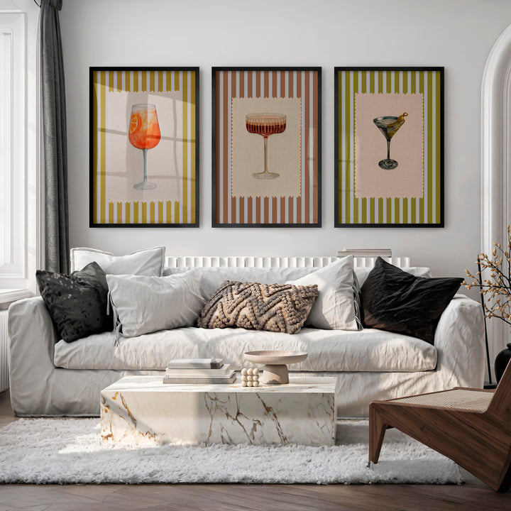 Vintage Style Interior Cocktail Print Set with Martini and Spritz - Black Framed Poster No Border - Artworksets