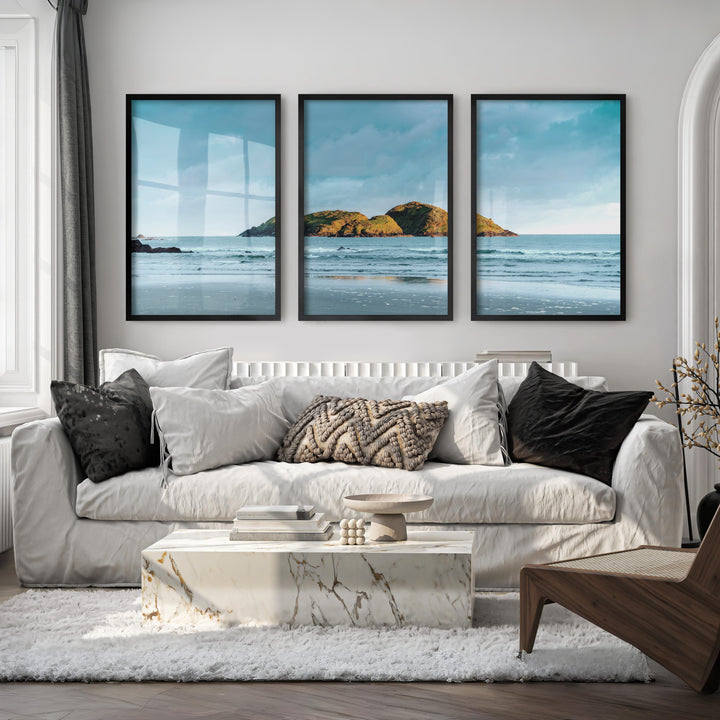 Green Island wall art of the ocean Photography - Black Framed Poster No Border - Artworksets