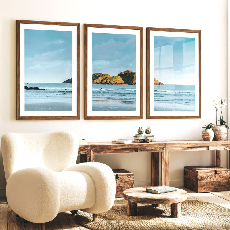 Green Island wall art of the ocean Photography - Dark Brown Framed Poster with White Border - Artworksets